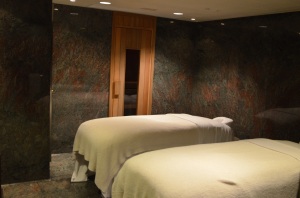 Double massage room for couples.